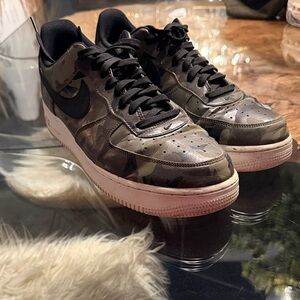Nike Men's Camouflage Sneakers in Black and Brown Airforce one